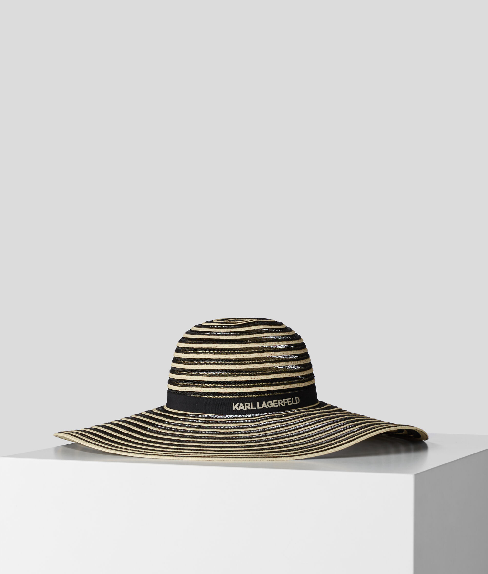 CHAPEAU À RAYURES K/ESSENTIAL