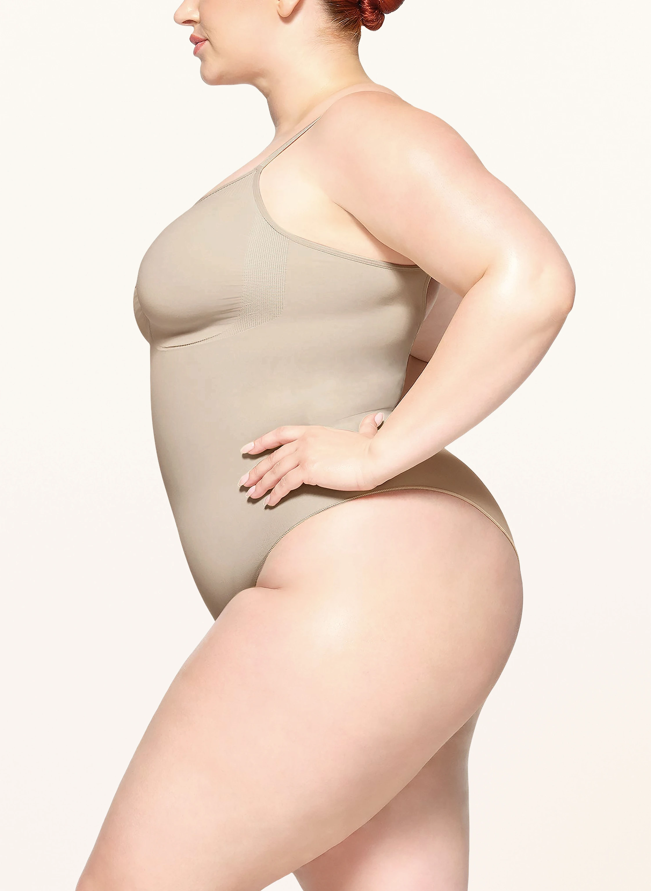 SKIMS Shape-Body SEAMLESS SCULPT