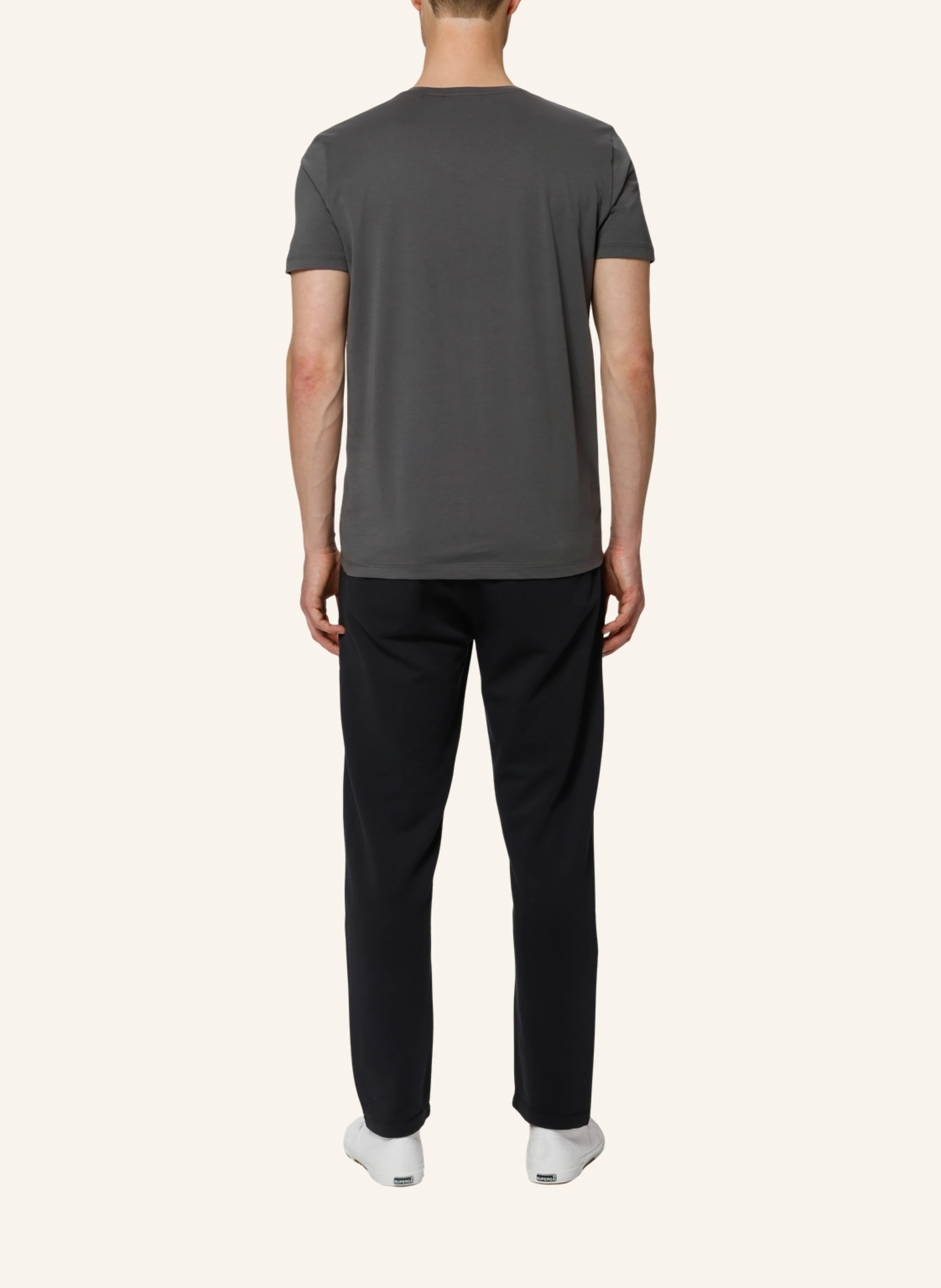 TRUSTED HANDWORK V Neck 1/2-Sleeve T-Shirt