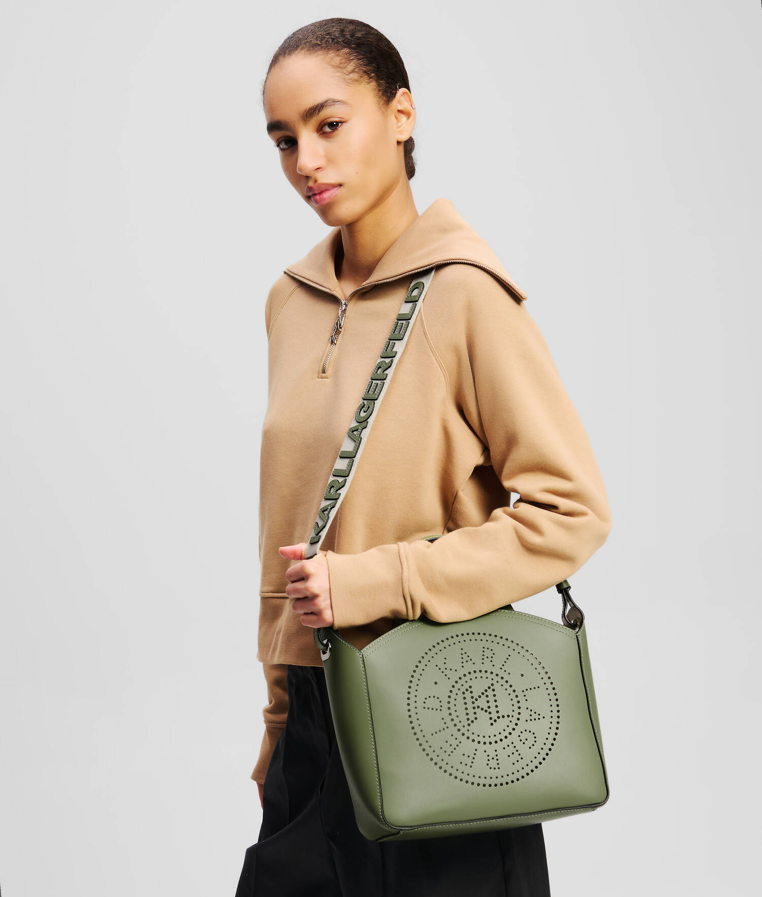 PETIT SAC CABAS PERFORÉ K/CIRCLE - Vert d'huile