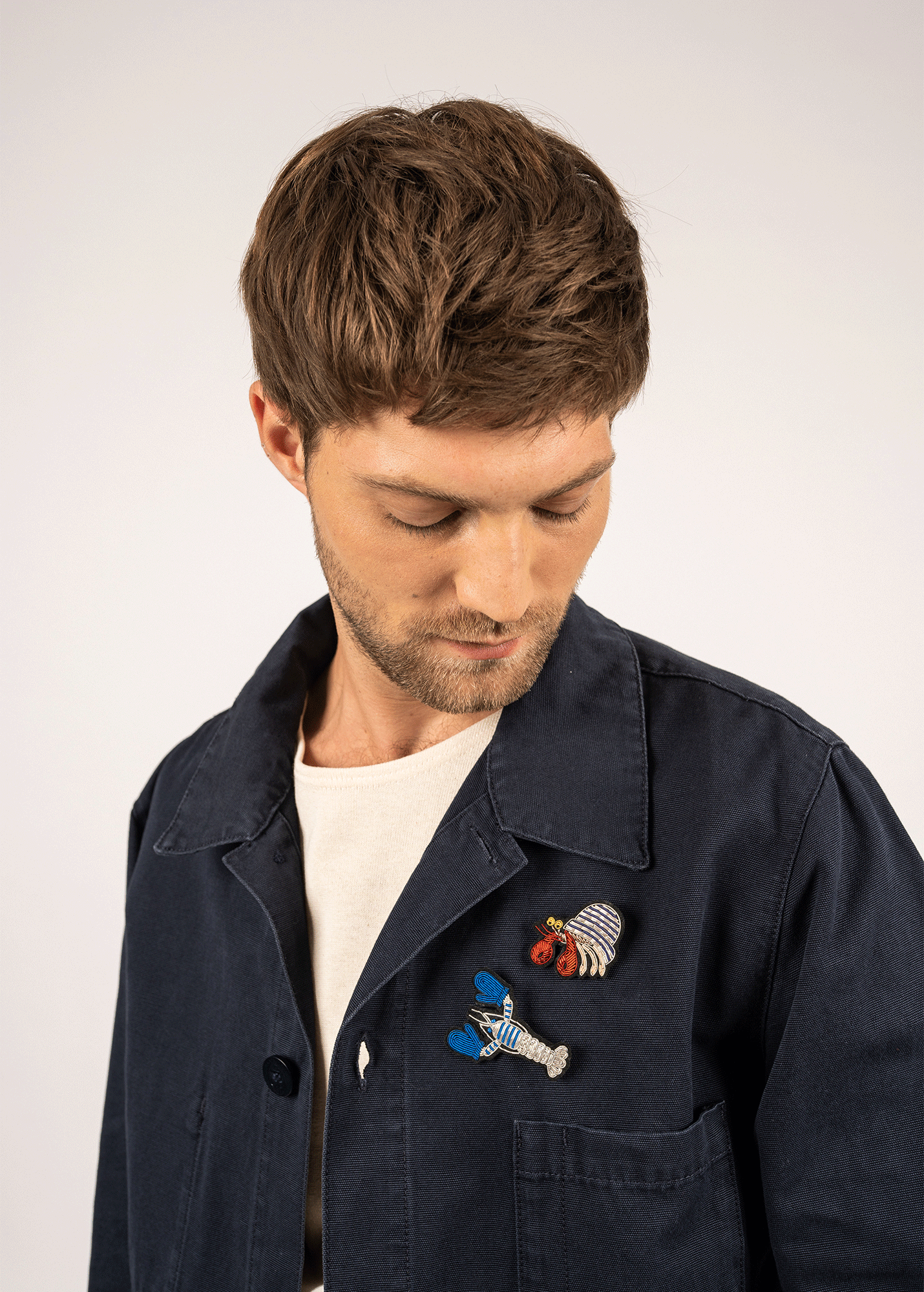 Broche brodée Homard avec gants