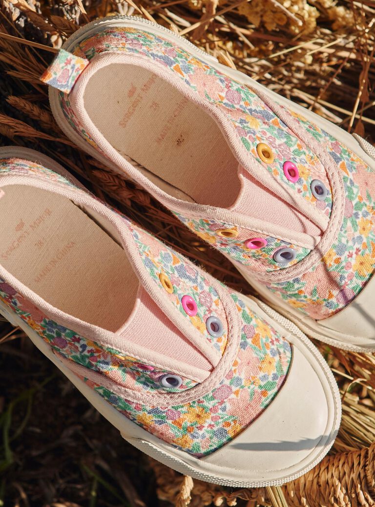 Slip-on écru à imprimé fleuri