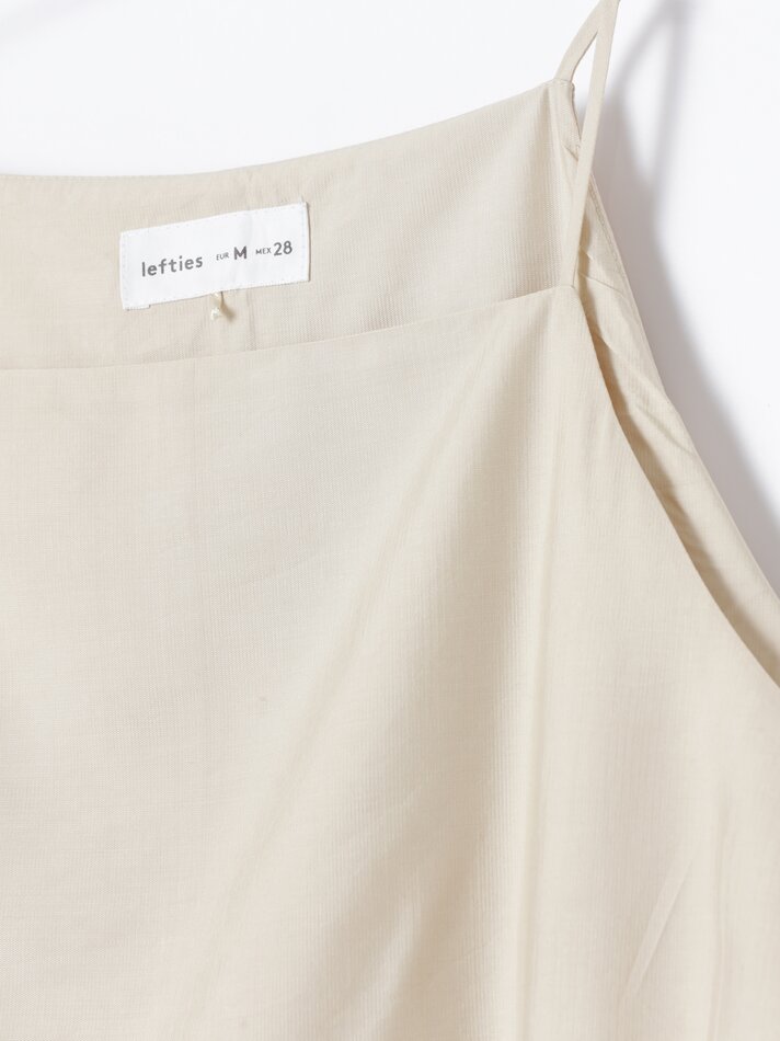 Vestido curto com decote halter - Bege escuro