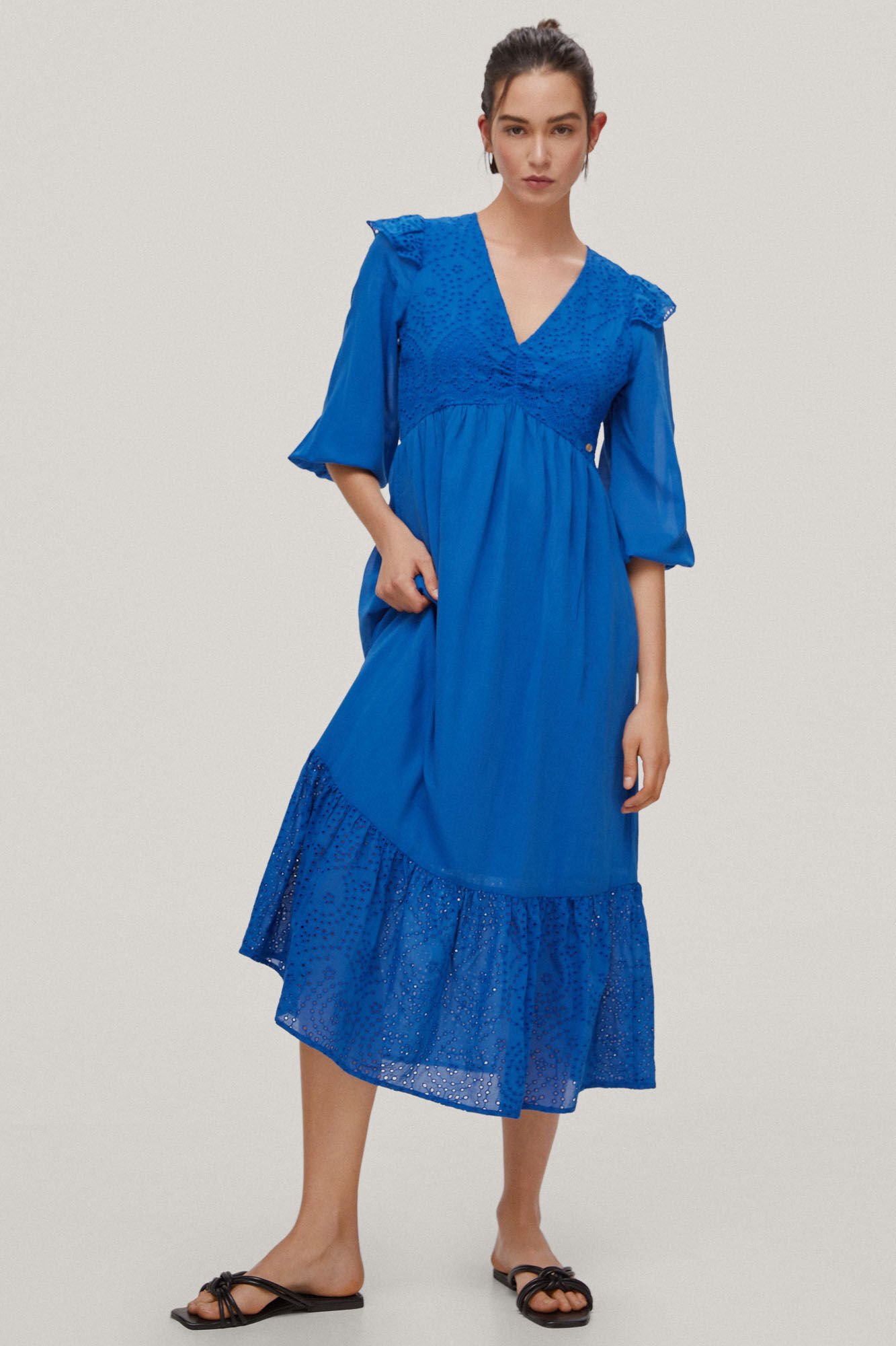 Vestido bordado em viscose e algodão - Turquesa