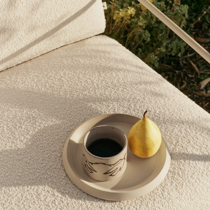 Ferm Living - Desert Dolce Outdoor 2-Sitzer Sofa - schwarz / dark sand