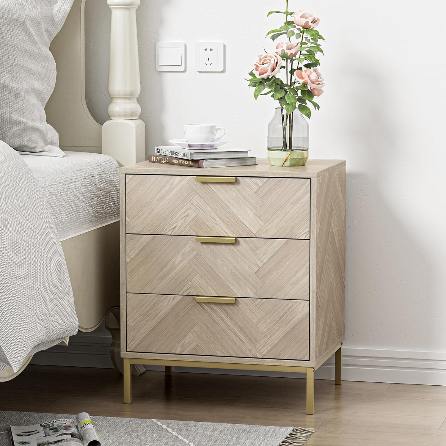 Nachttisch, Nachttische mit 3 Schublden, Moderne Nachtschrank, Kleine Kommode, Nachtkommode mit Metall Beinen und Griffen für Wohnzimmer, Schlafzimmer 50 x 40 x 60
