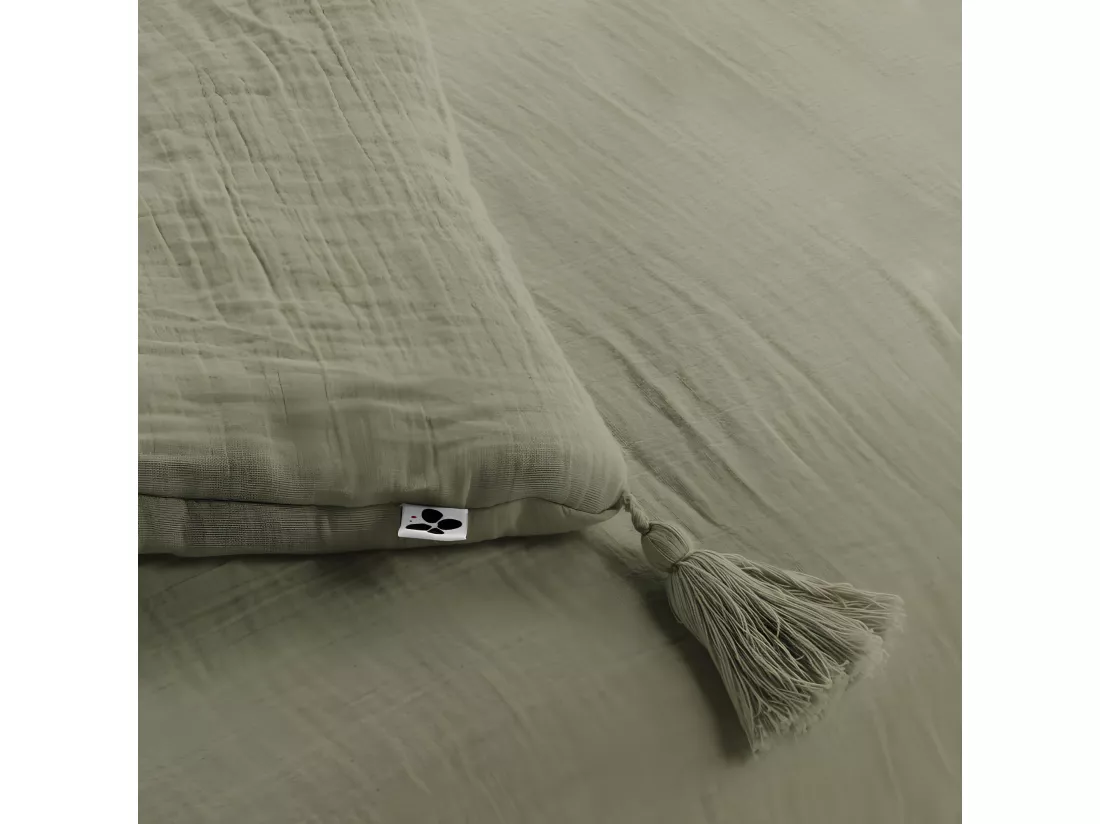 Édredon 90 x 200 cm en gaze de coton vert avec 4 pompons - PEPA