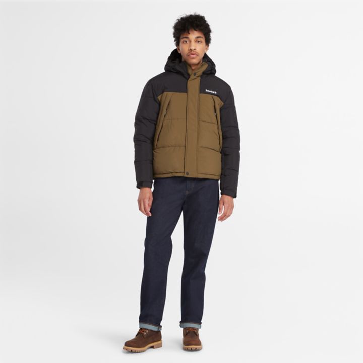 Jaqueta puffer Outdoor Archive masculina na cor verde.