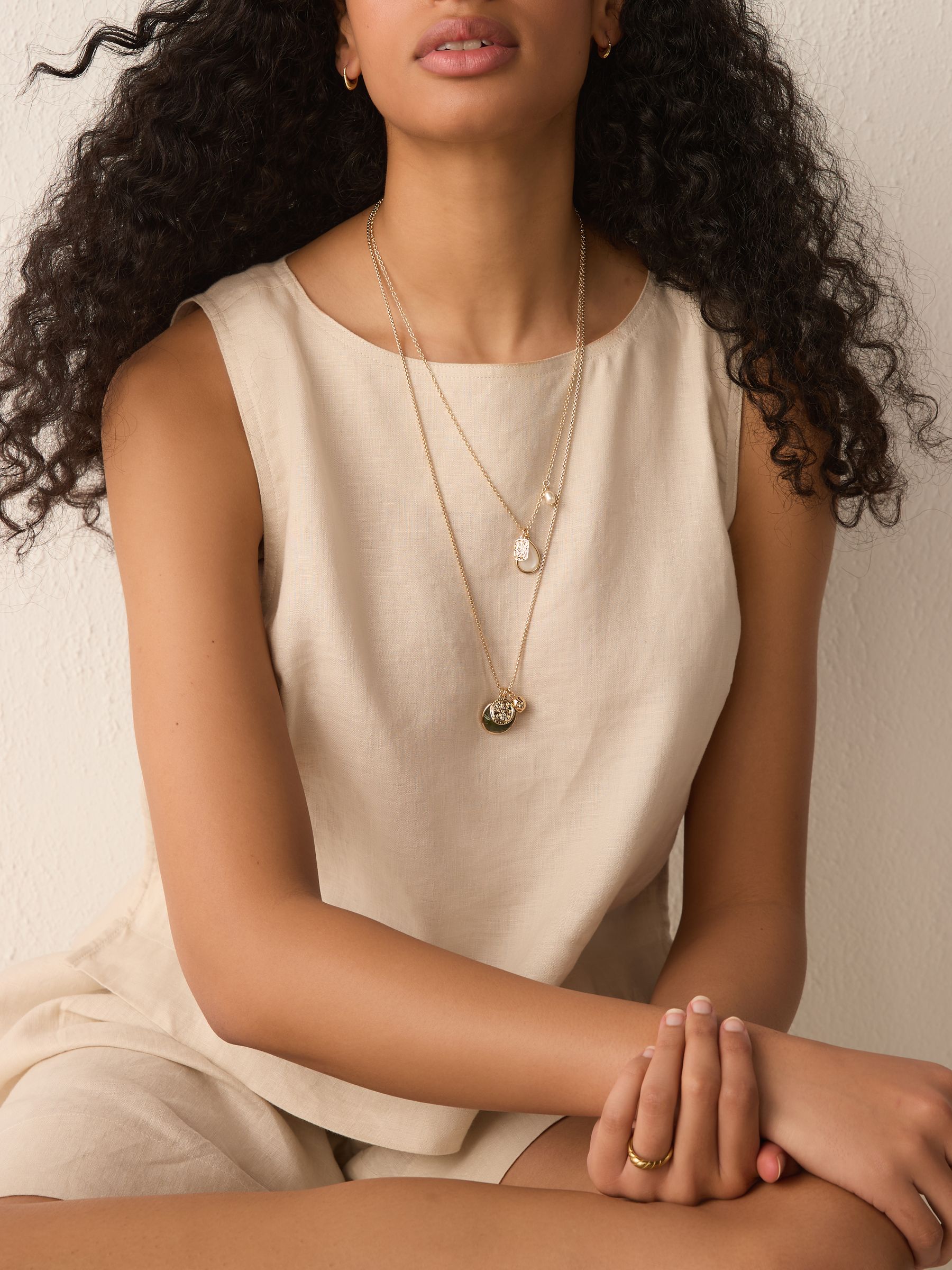 Goudkleurig - Two Layer Pearl Effect Pendant Necklace