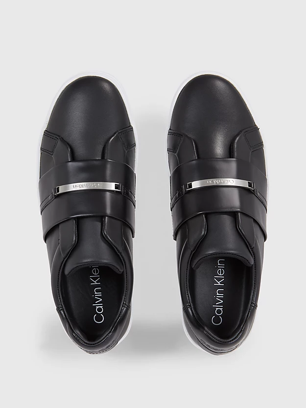 Sapatos de couro sem cadarço