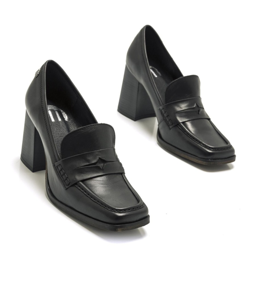 Sapatos Mustang Porto em couro preto