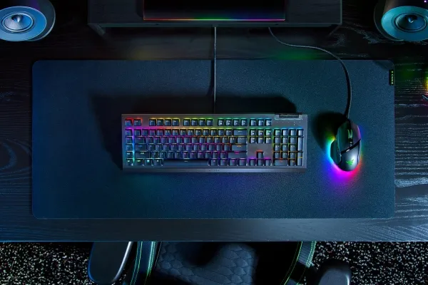 Razer BlackWidow V4 X - Tastatur - 100% - full size - med medierulle - backlit - USB - QWERTY - Nordisk - tastkontakt: Razer Green