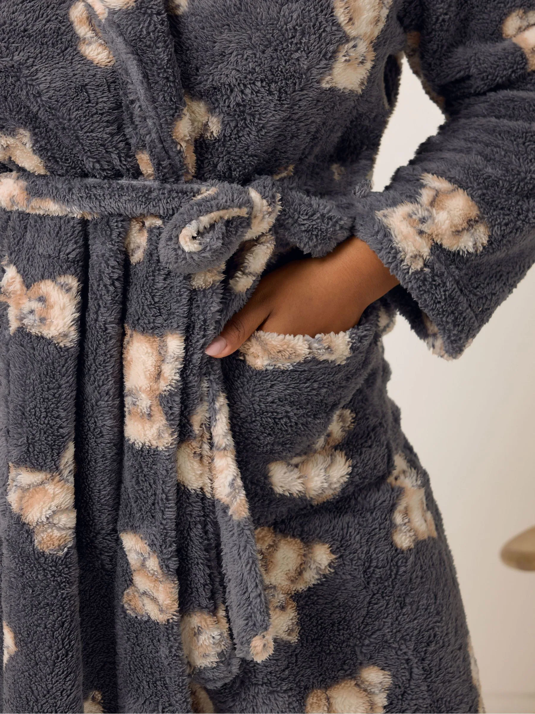 Yours Curve Fluffy Shawl Collar Robe