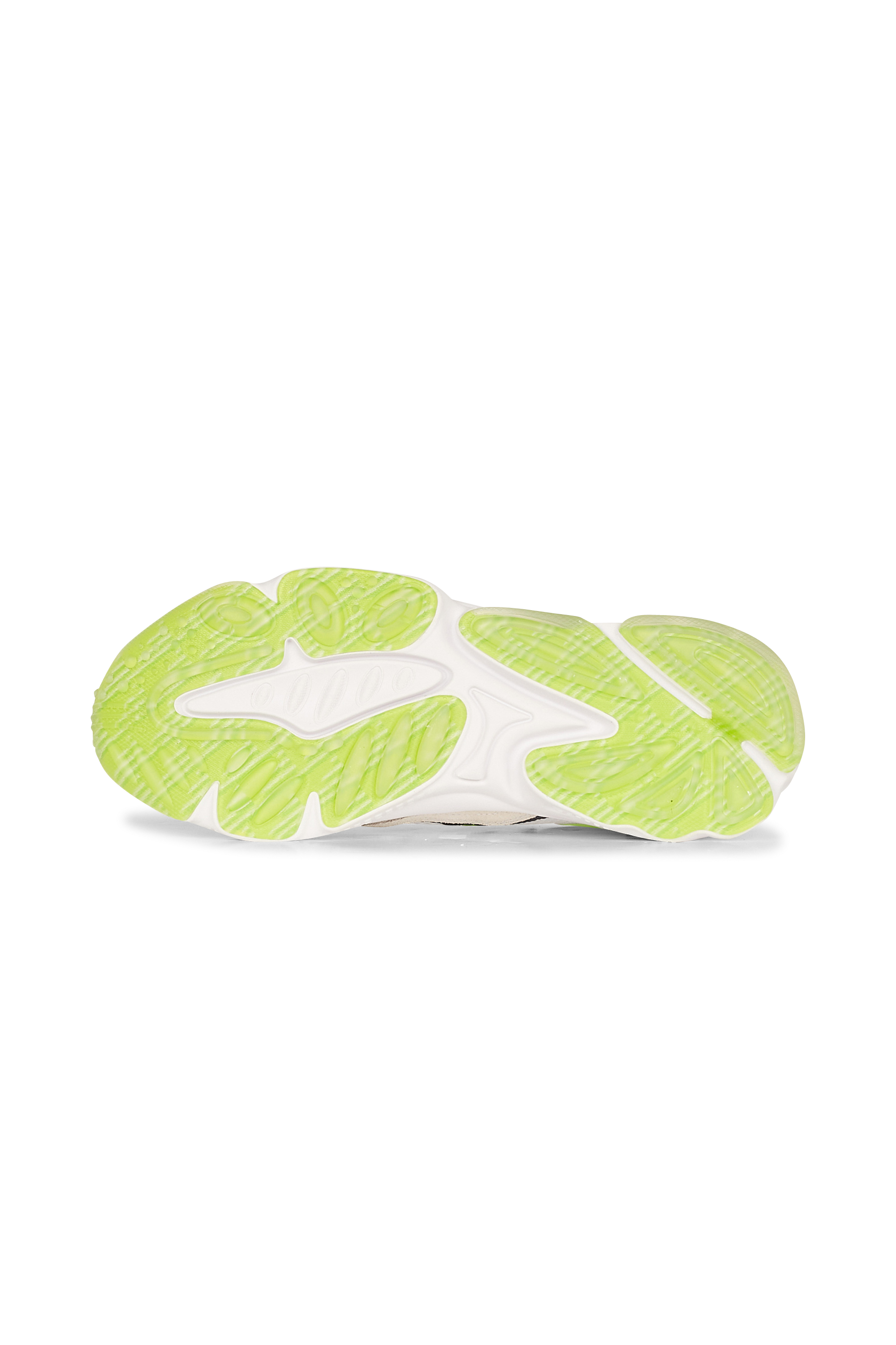 ADIDAS BASKETS OZWEEGO MANCHESTER Blanc