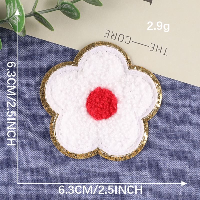 Embroidery Kingdom - Geborduurde applicatie met bloemen (verschillende ontwerpen)