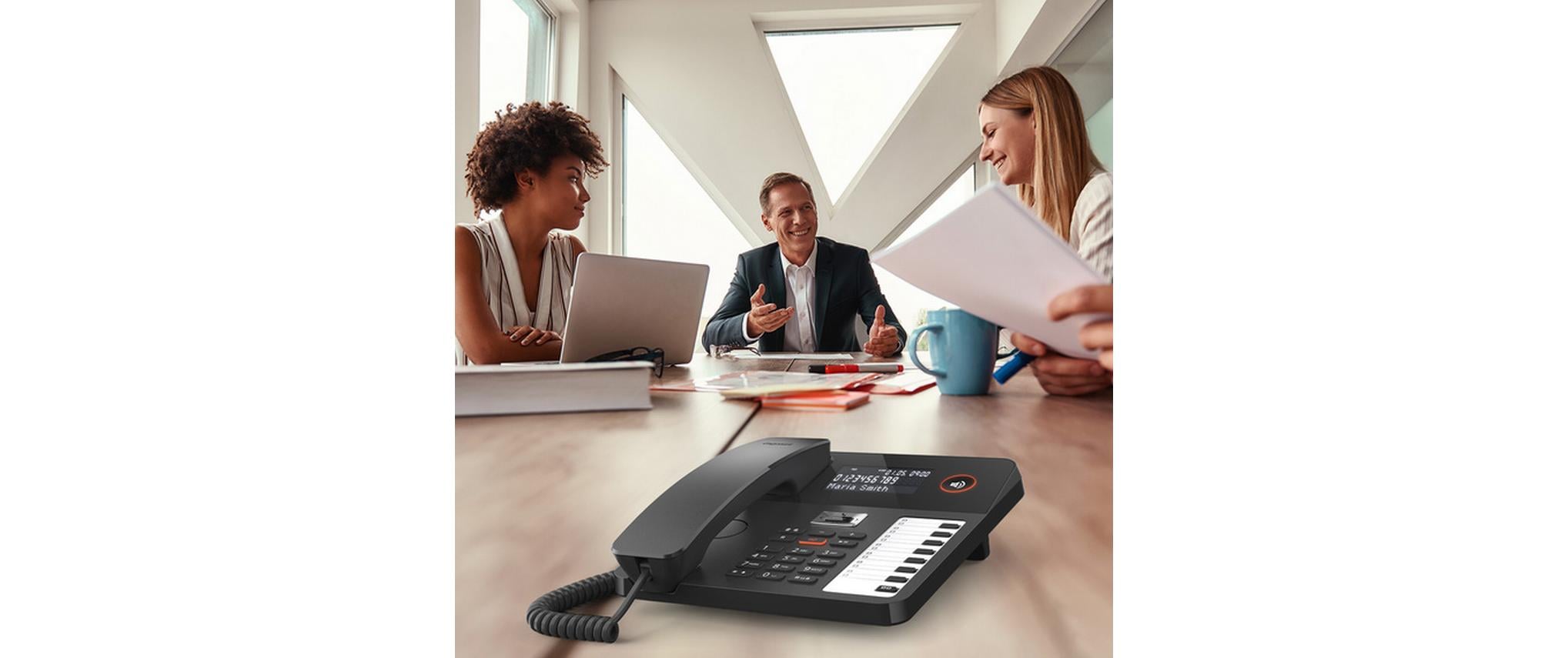 Tischtelefon DESK 800A SchwarzDas Wand- und Tischtelefon für komfortable Telefonie mit Anrufbeantworter
