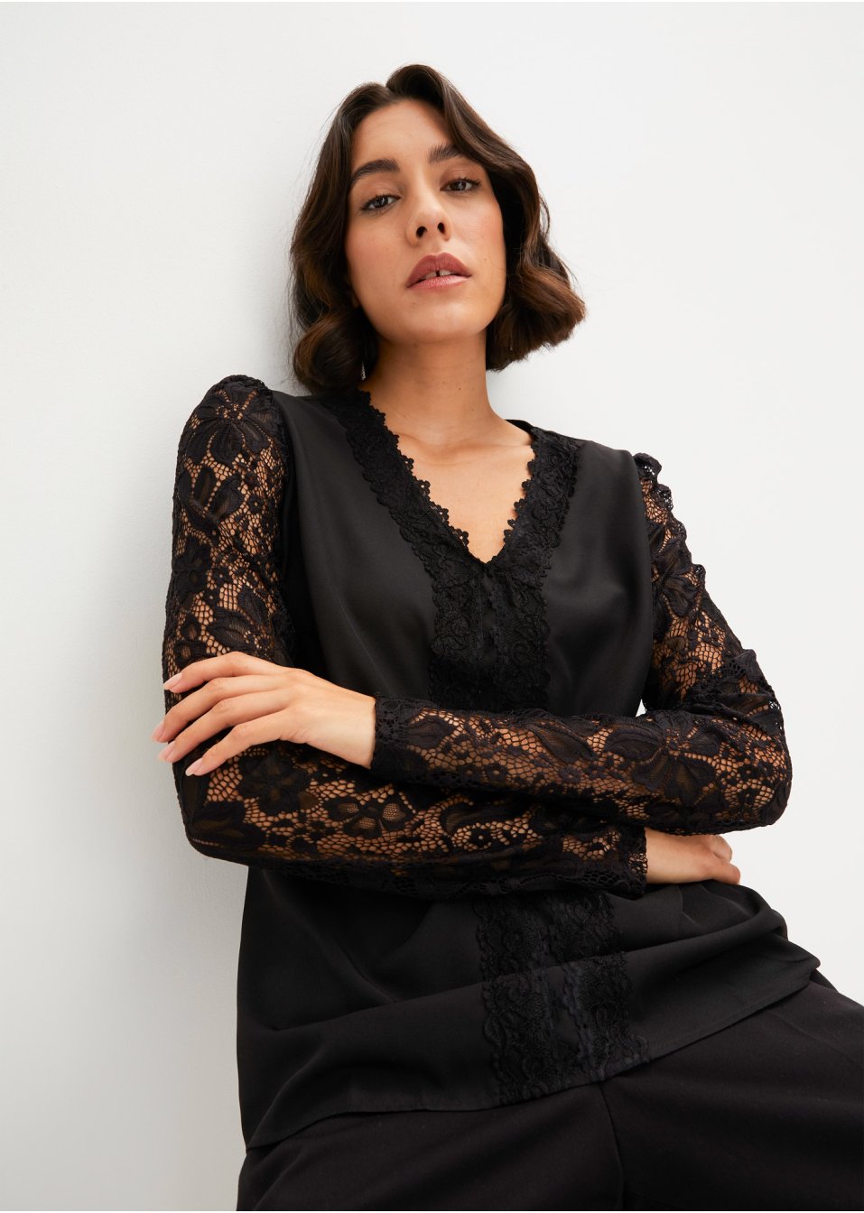 Blouse ample à dentelle
