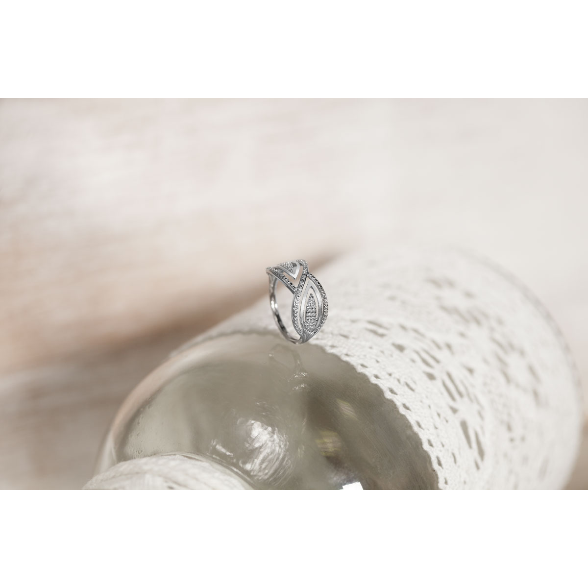 Bague or blanc 375 diamants