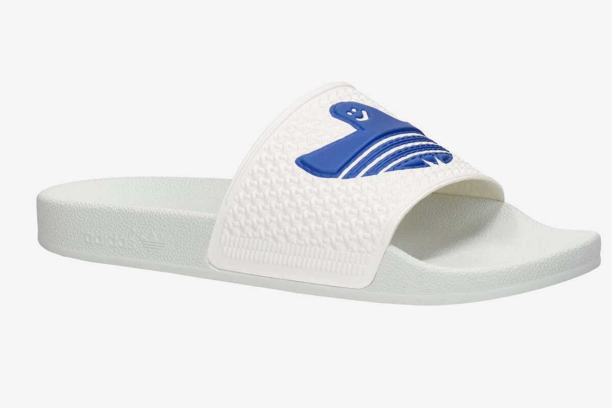 adidas Skateboarding Shmoofoil Sandale (core white team royal blue core)