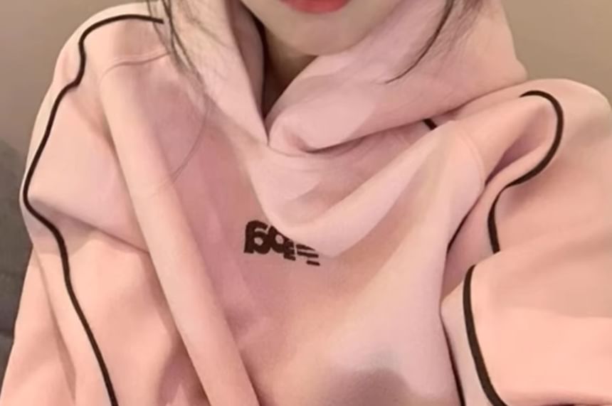 Rosesand - Sweatshirt met capuchon en lange mouwen en tekstprint, losvallend