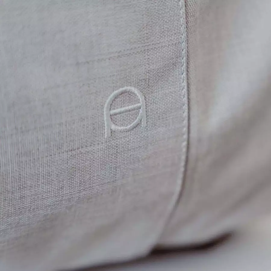 Anna und Oskar Faire Reisetasche Otto aus recyceltem Material Grau