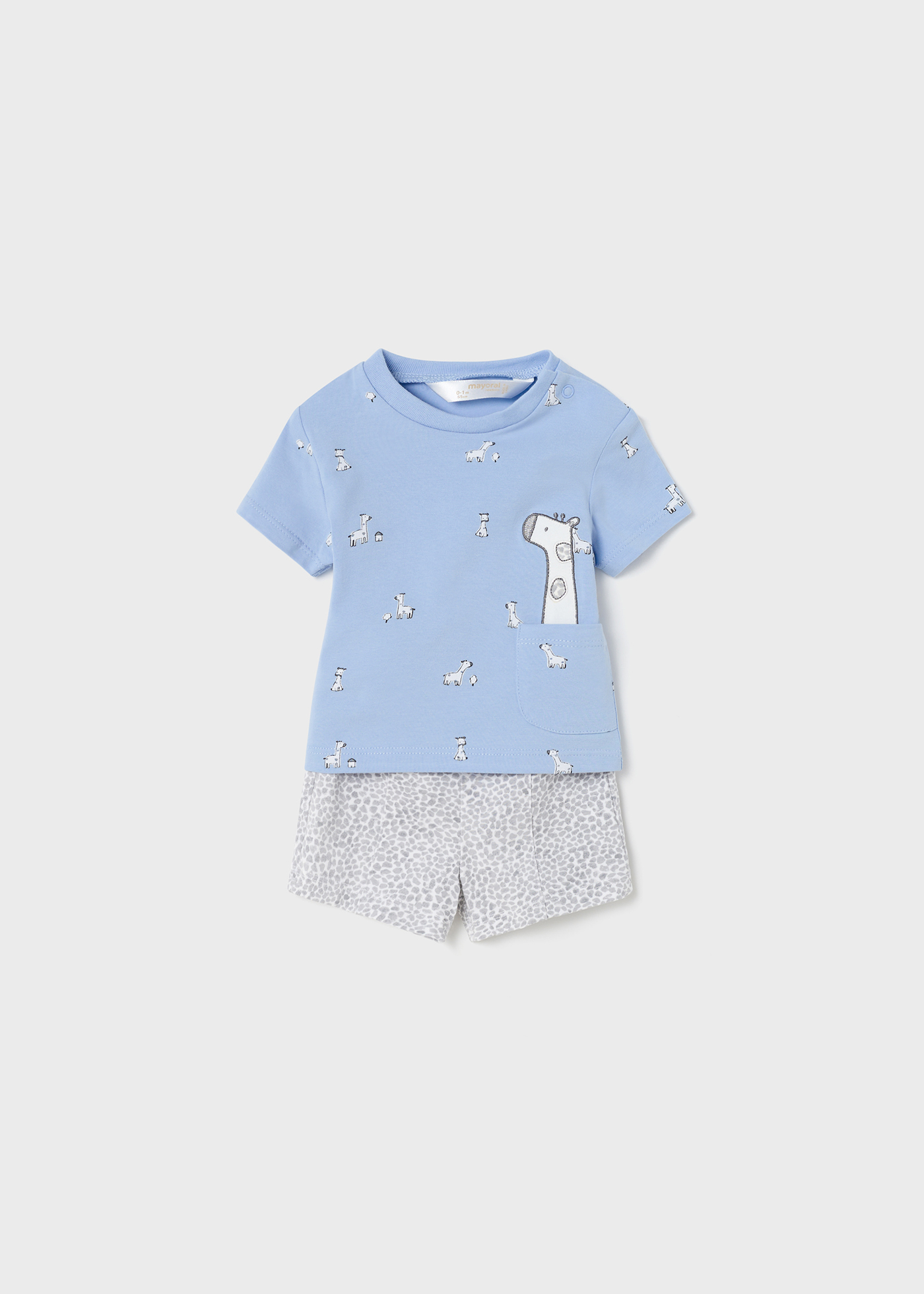 Conjunto de 4 peças em algodão sustentável para recém-nascidos.