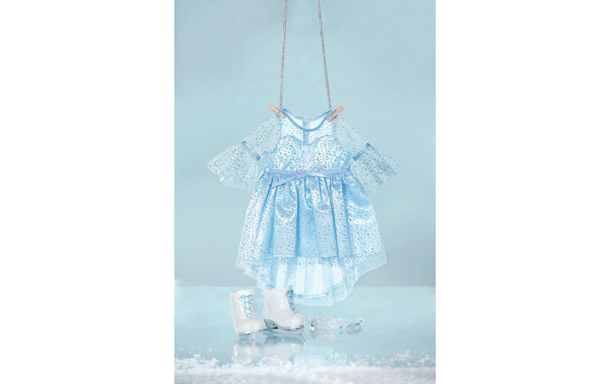 Baby Born Puppenkleidung »Eisprinzessin Set 43 cm« Passende Schlittschuhe und ein Diadem sind ebenfalls enthalten
