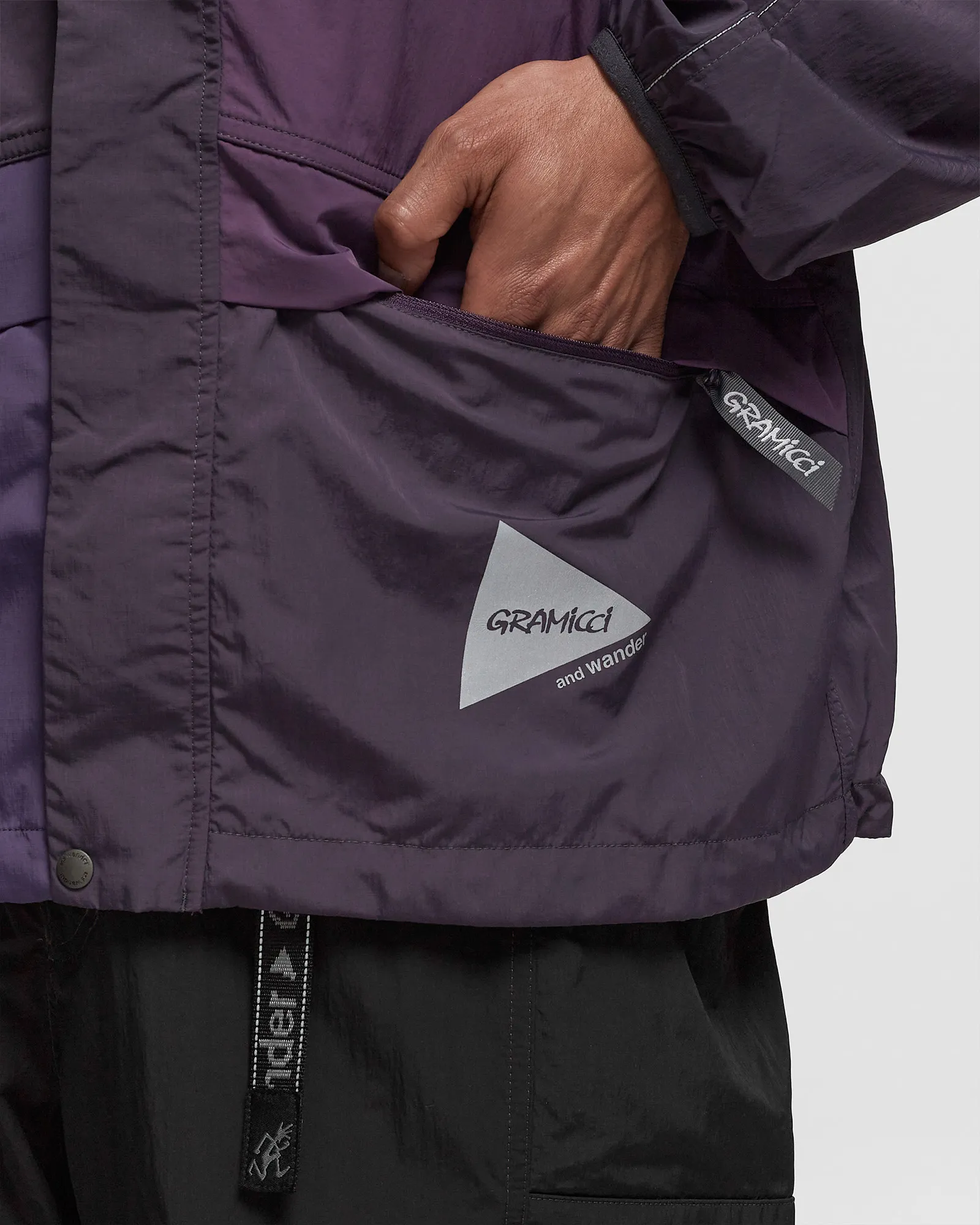 Gramicci x AND WANDER PATCHWORK WIND HOODIE