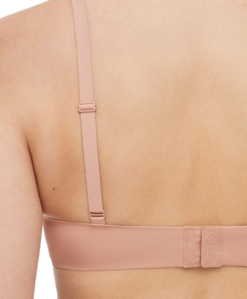 sutiã triangular de poliamida com decote baixo