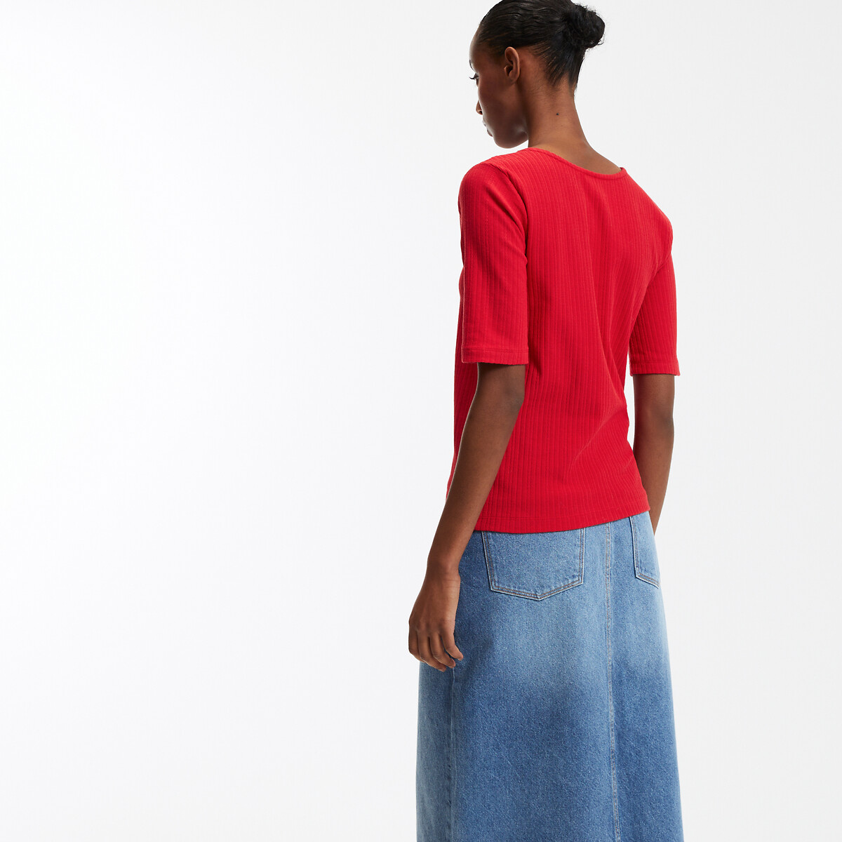 COLEÇÃO LA REDOUTE<br>Camiseta com decote em V, fechamento por botões e mangas curtas