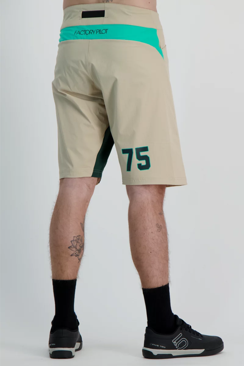 Oakley Seeker 75 Herren Bikeshort