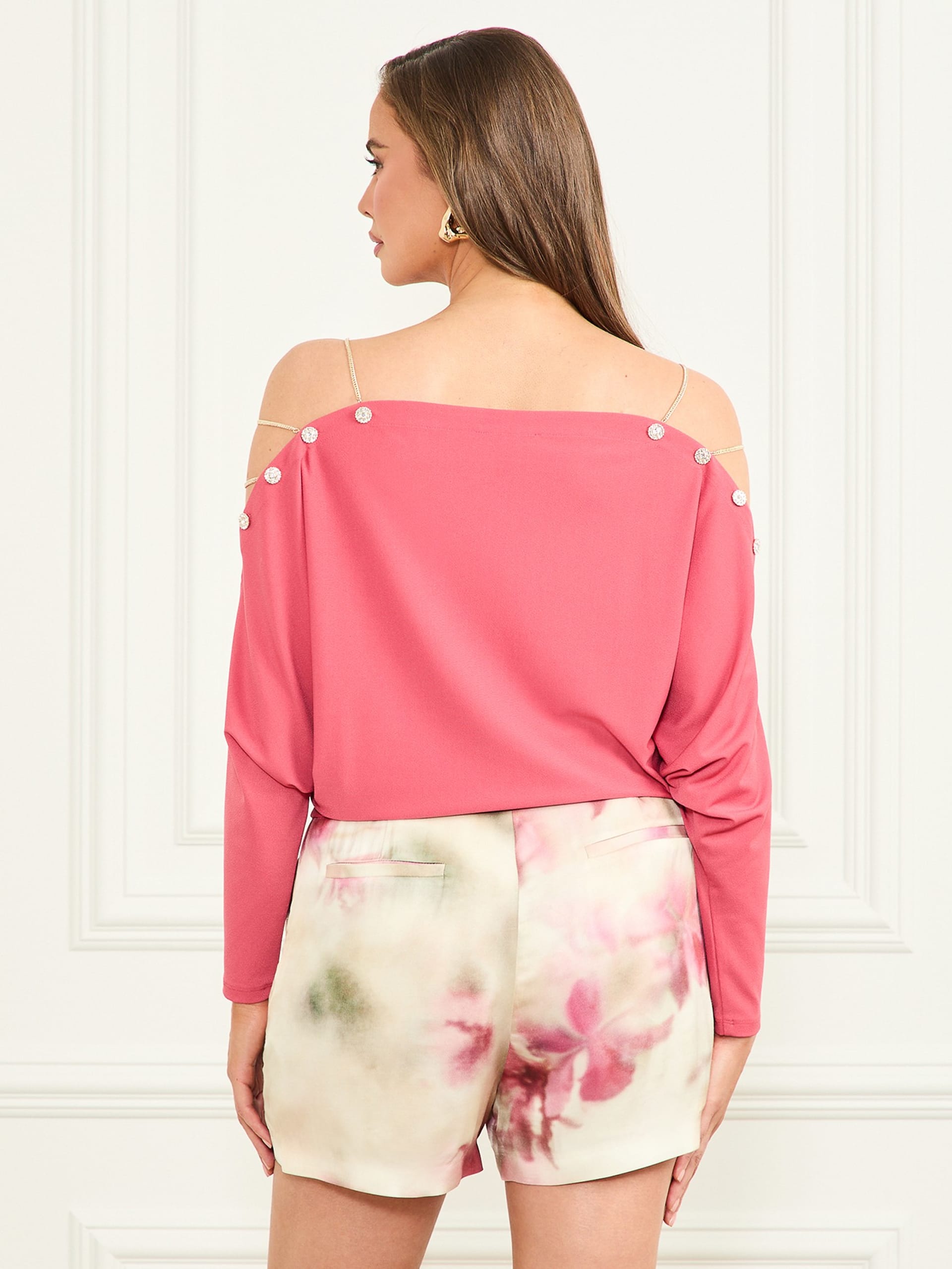 Top Adri com detalhes em joias