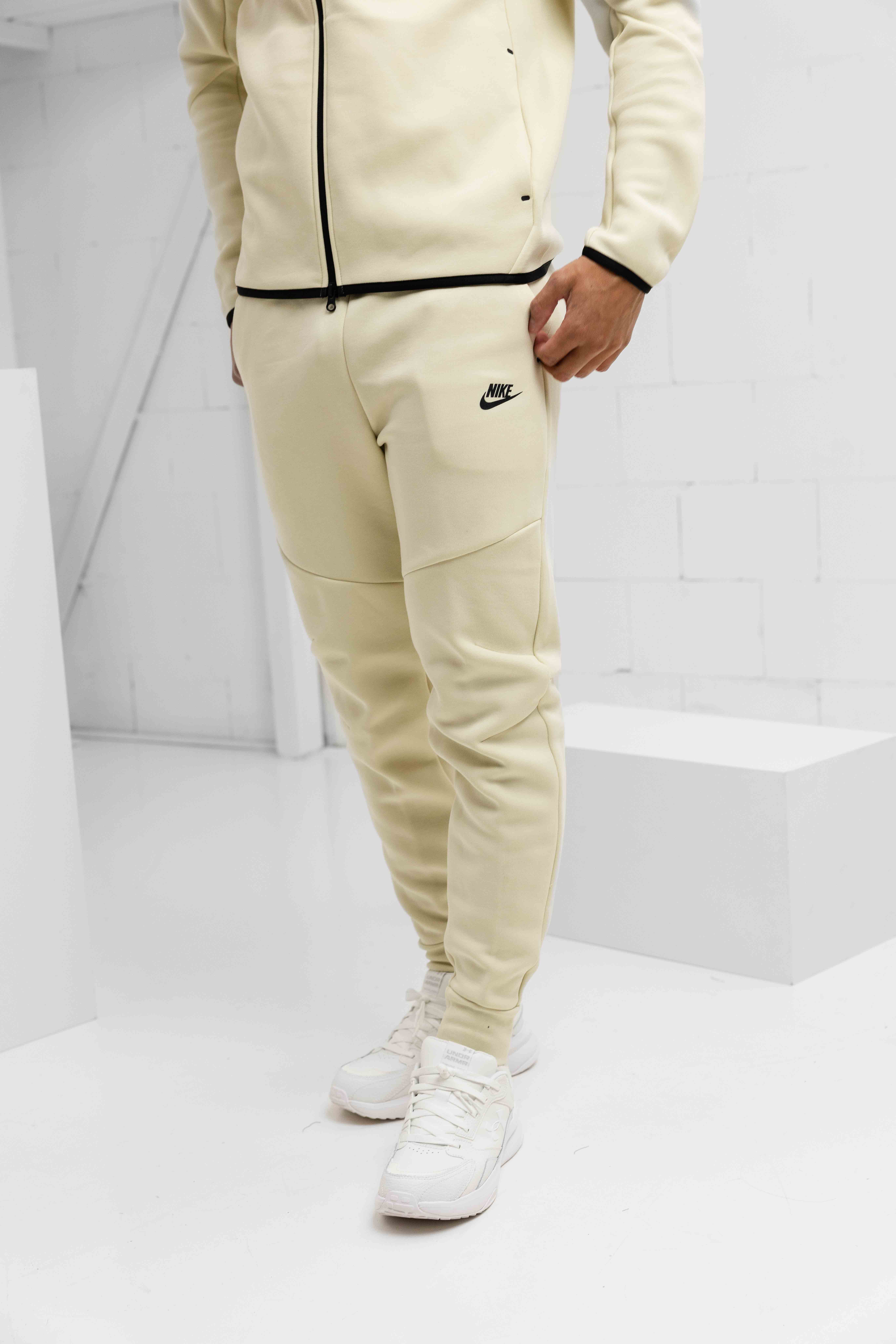 Nike Tech Fleece Trainingspak Heren Beige