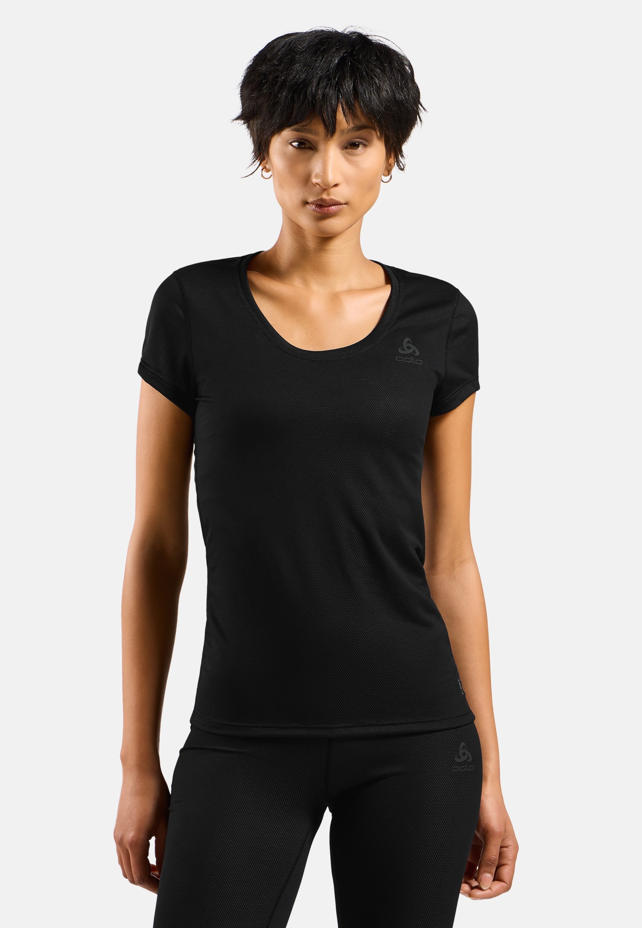 Active F-Dry Light Base Layer T-shirt in black