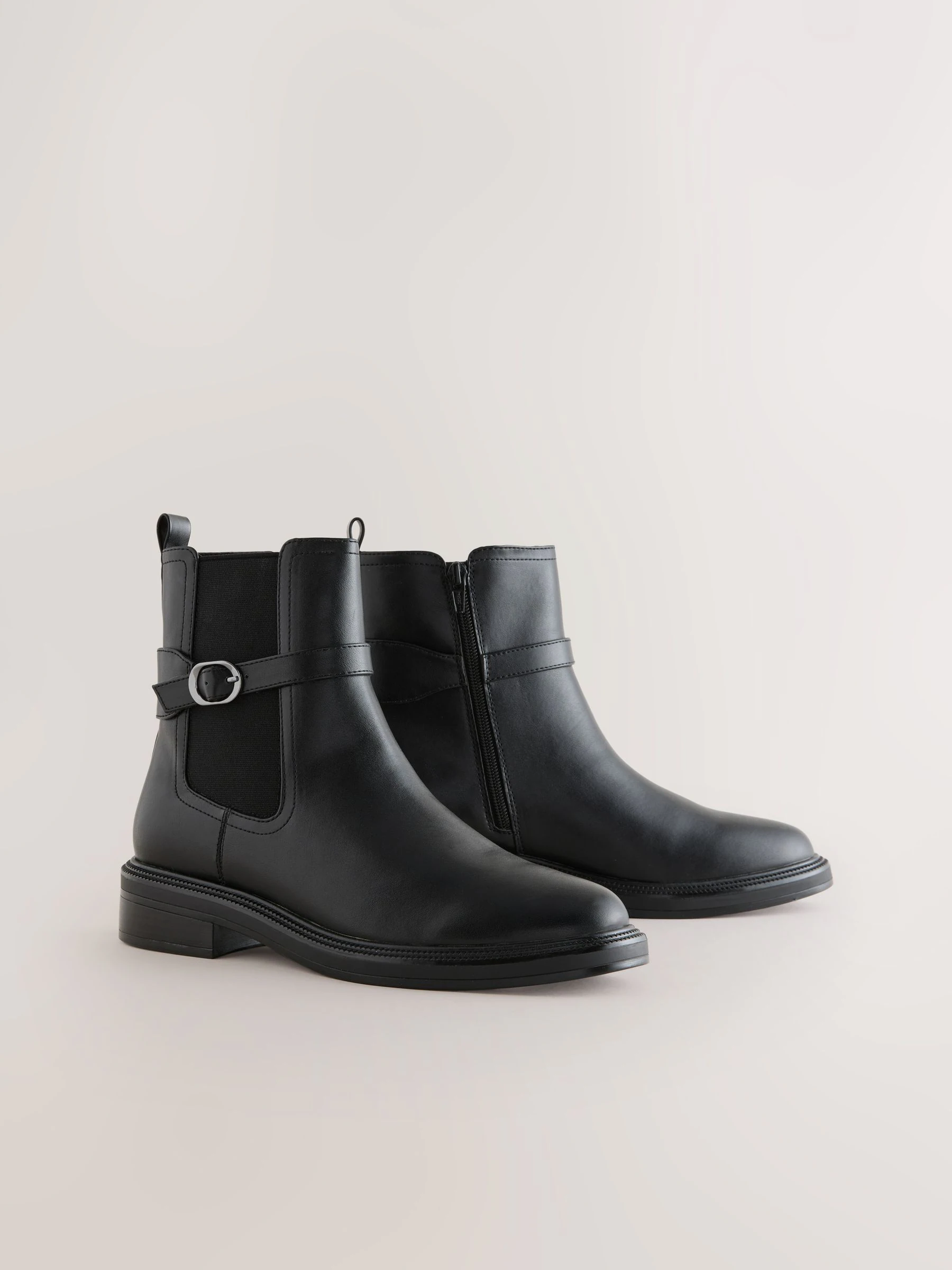 Zwart - Chelsea Boots met gesp