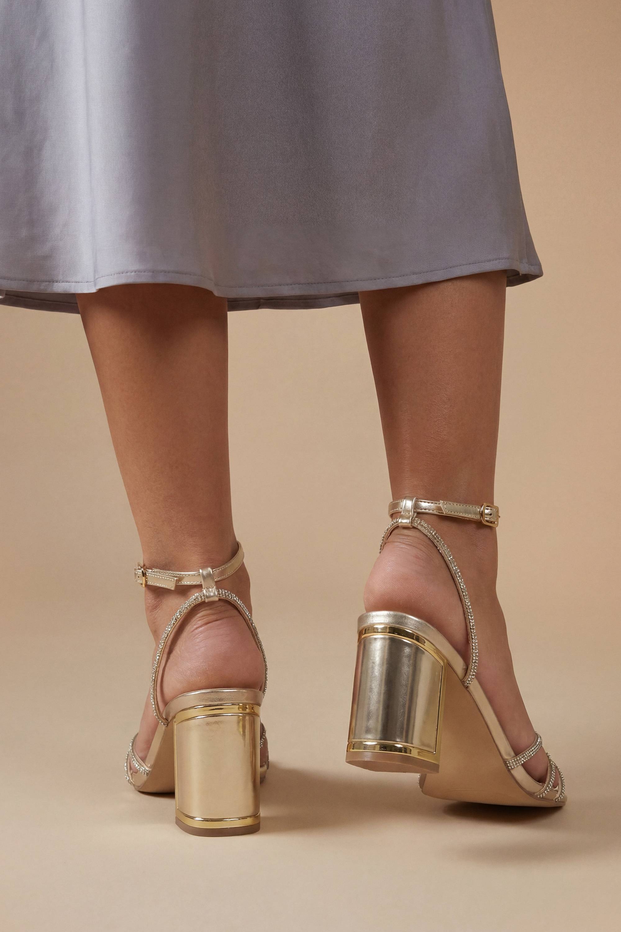 Oasis Sandales À Talons Carrés Hauts Et Brides En Synthétiquecuir Métallisé Tabs
