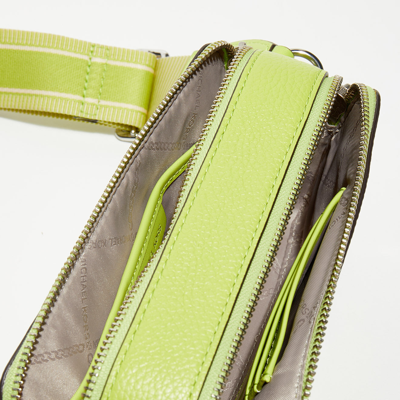 Michael Kors Sac bandoulière en Cuir Jet Set vert anis - 19.5x11.5x6 cm