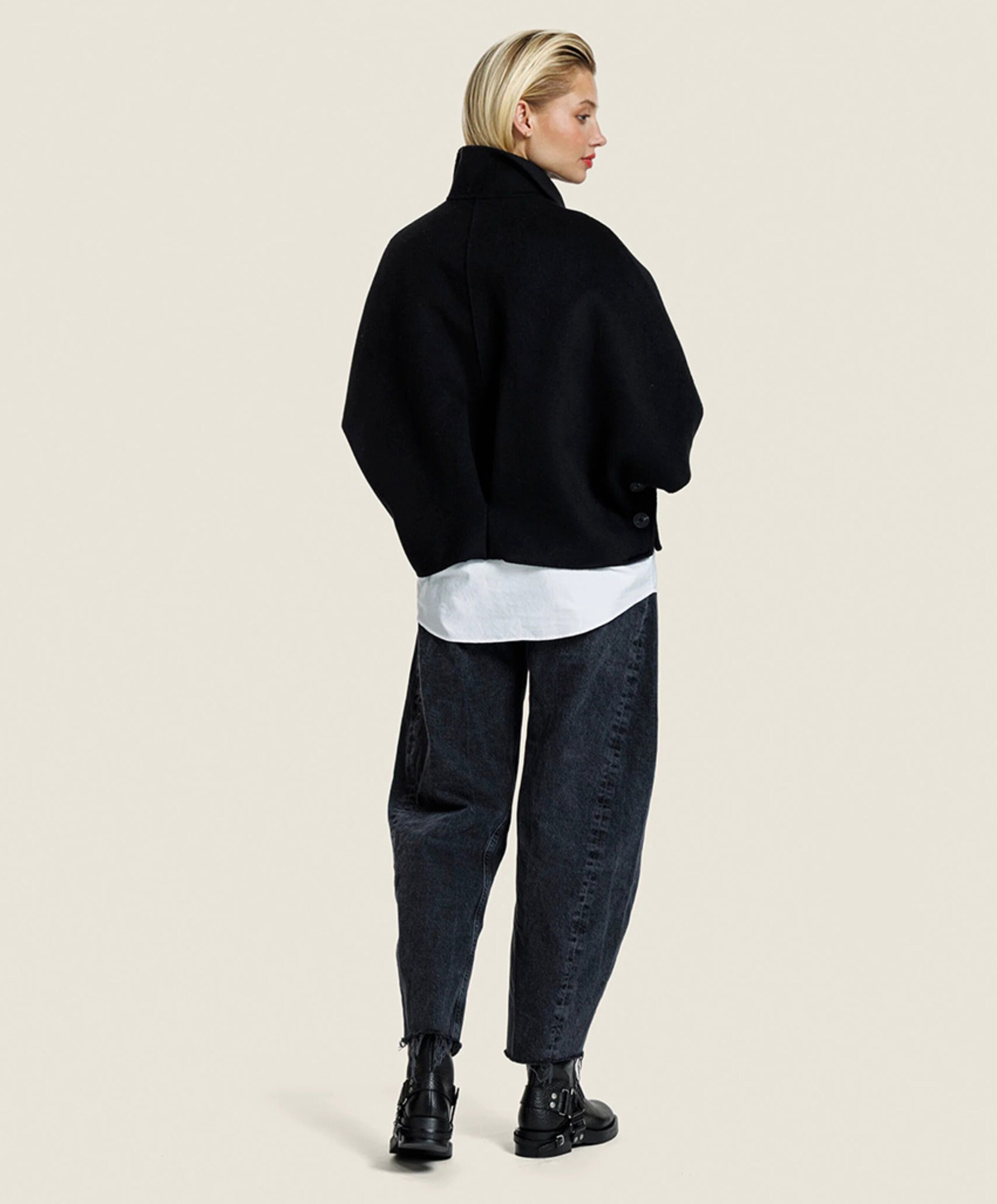Alter Ego Dames cape zwart