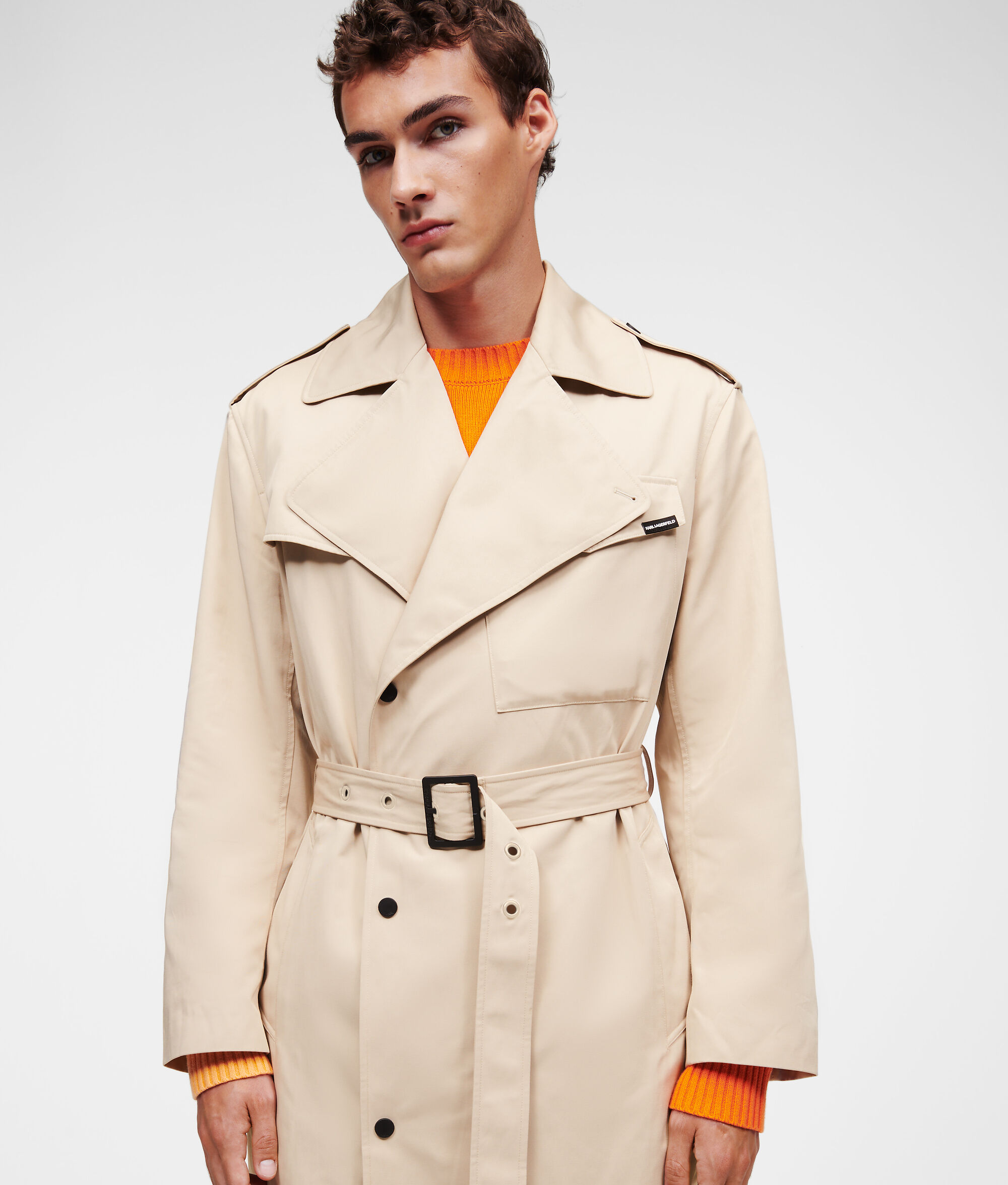 TRENCH AVEC CEINTURE