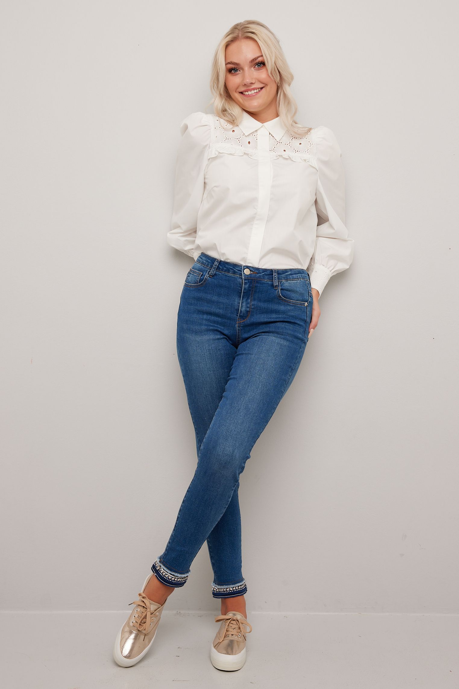 Camilla jeans med strassbånd