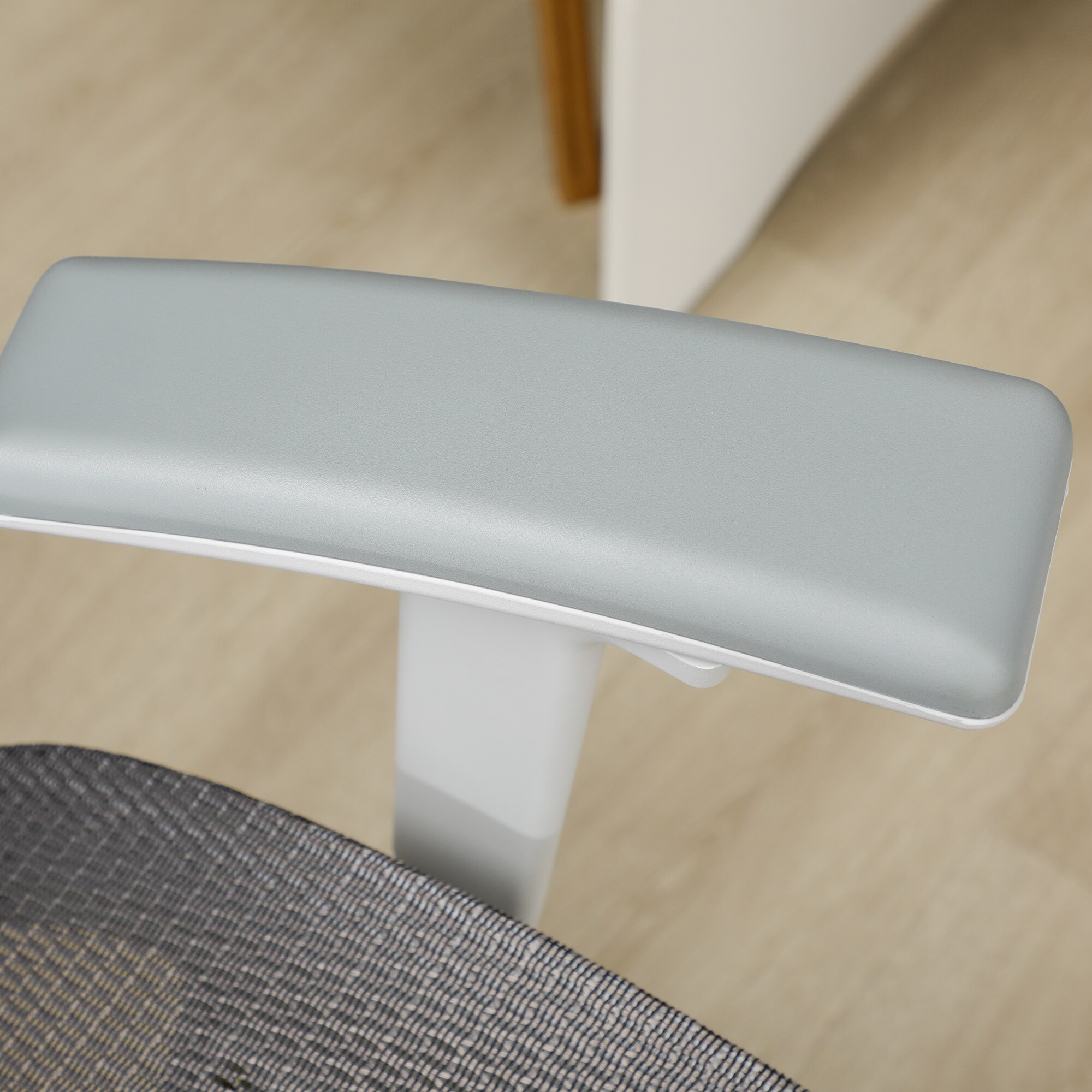 Vinsetto Bürostuhl ergonomisch geformt, high-end gaslift Grau 67 x 65 x 120-128 cm (BxTxH)
