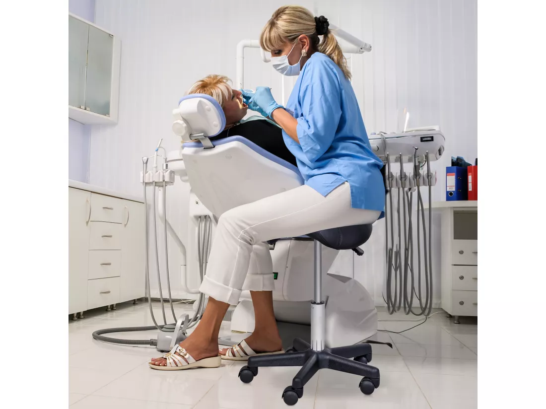 HOMCOM Tabouret de massage tabouret selle ergonomique pivotant 360° hauteur réglable revêtement synthétique noir