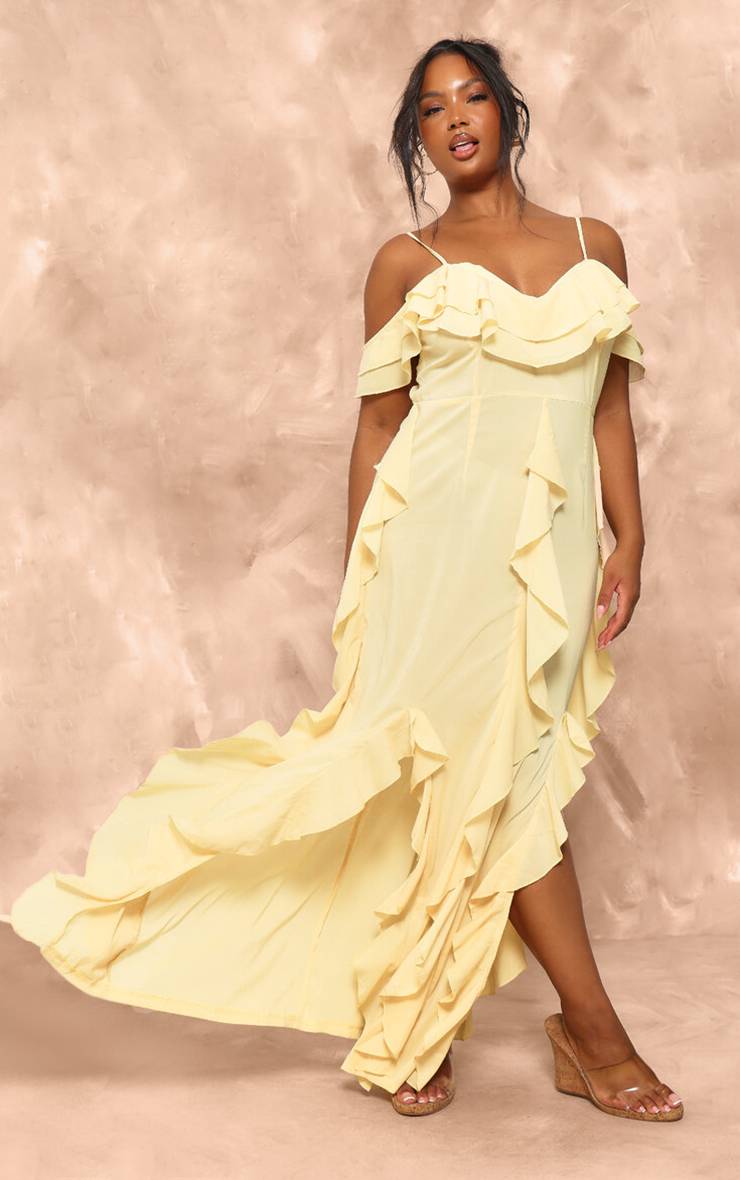Robe Maxi Grande Taille À Épaules Dénudées Avec Détails Volantés