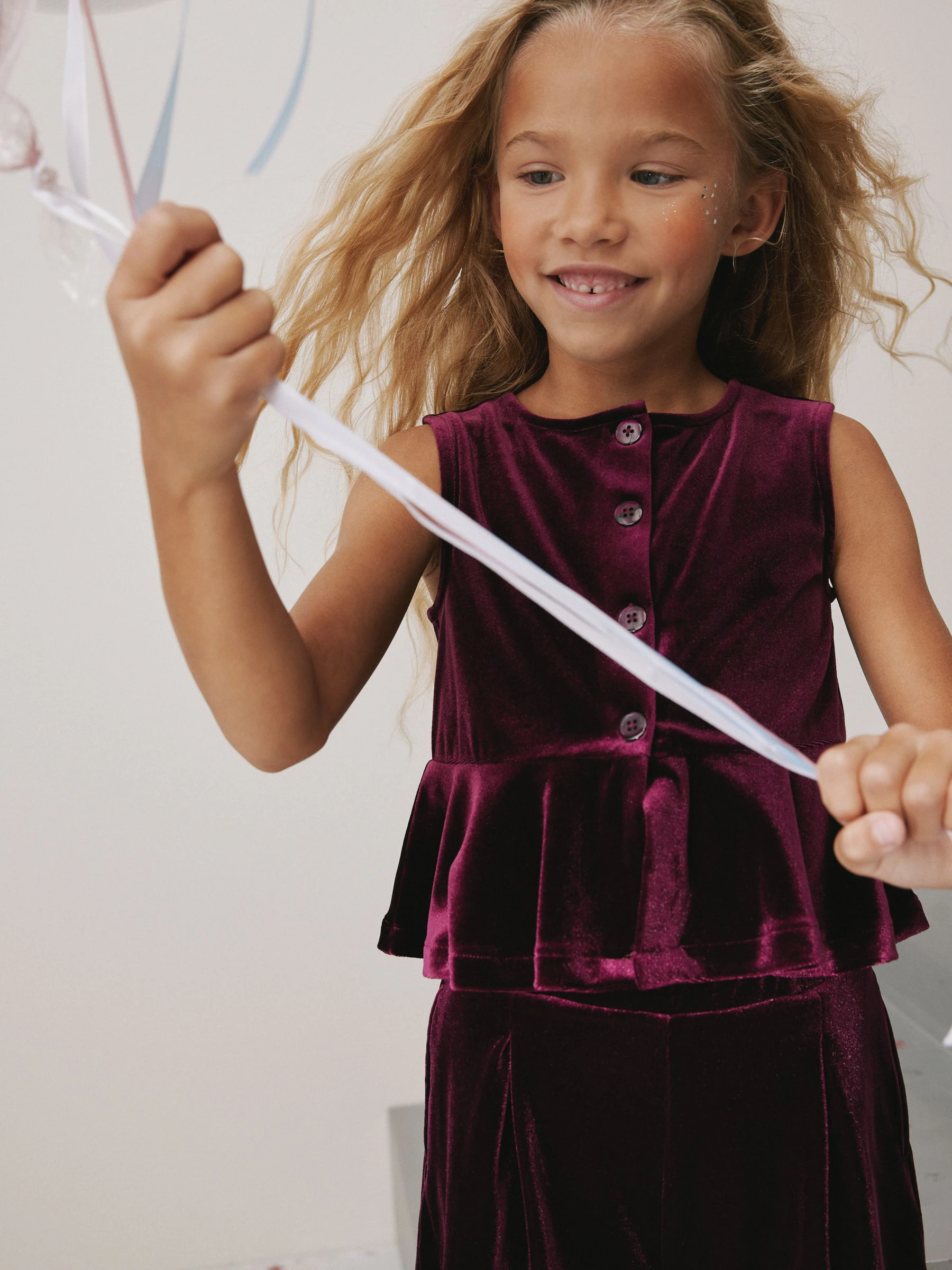Bordeauxrood - Velour Waistcoat and Shorts Set (3-16yrs)