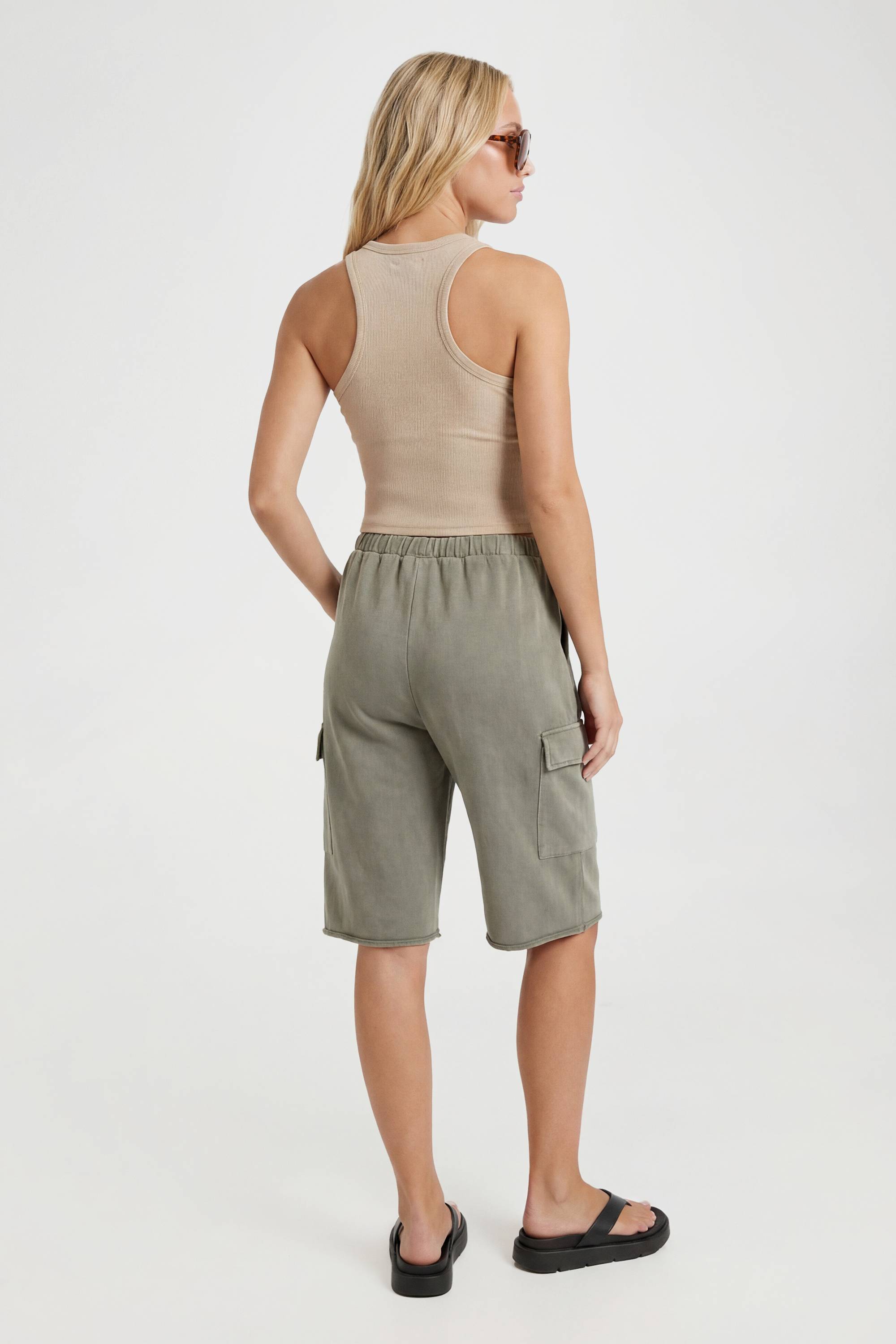 boohoo Short Cargo Long Effet Délavé À Ourlet Brut Et Taille Basse En Molleton Bouclette