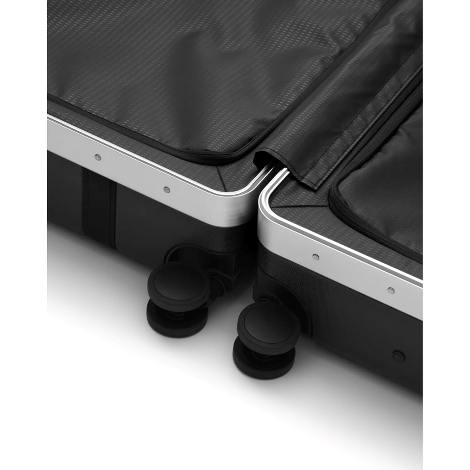 DB Journey Ramverk Pro Carry-On silver