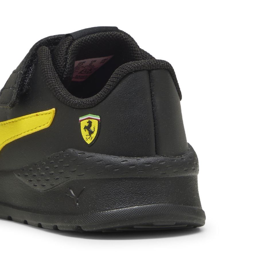 Puma Scuderia Ferrari Anzarun Sneakers