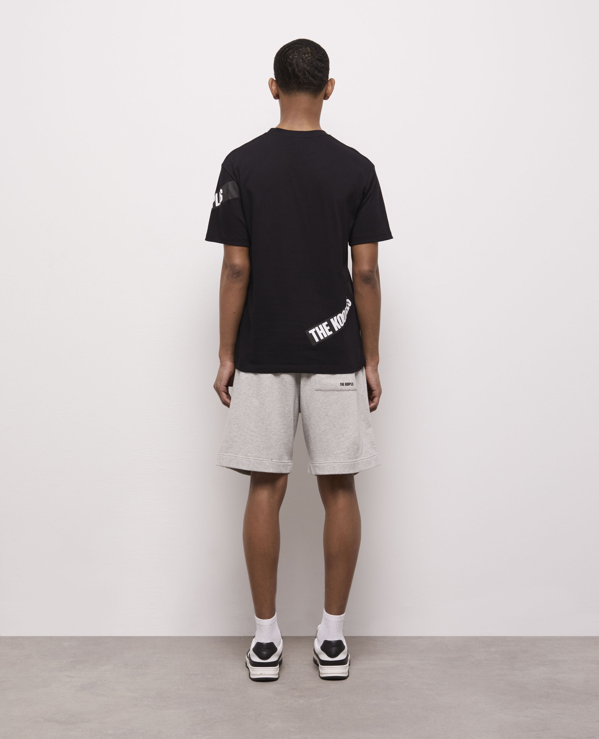T-shirt noir Tape logo