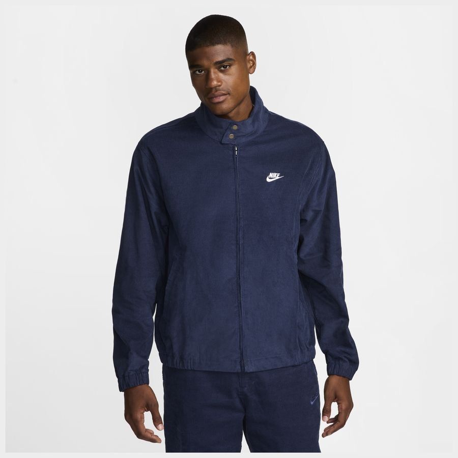 Nike Sportswear Club