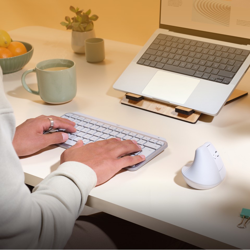 Logitech - Lift for Mac Vertical Ergonomic Mouse - OFF-WHITE